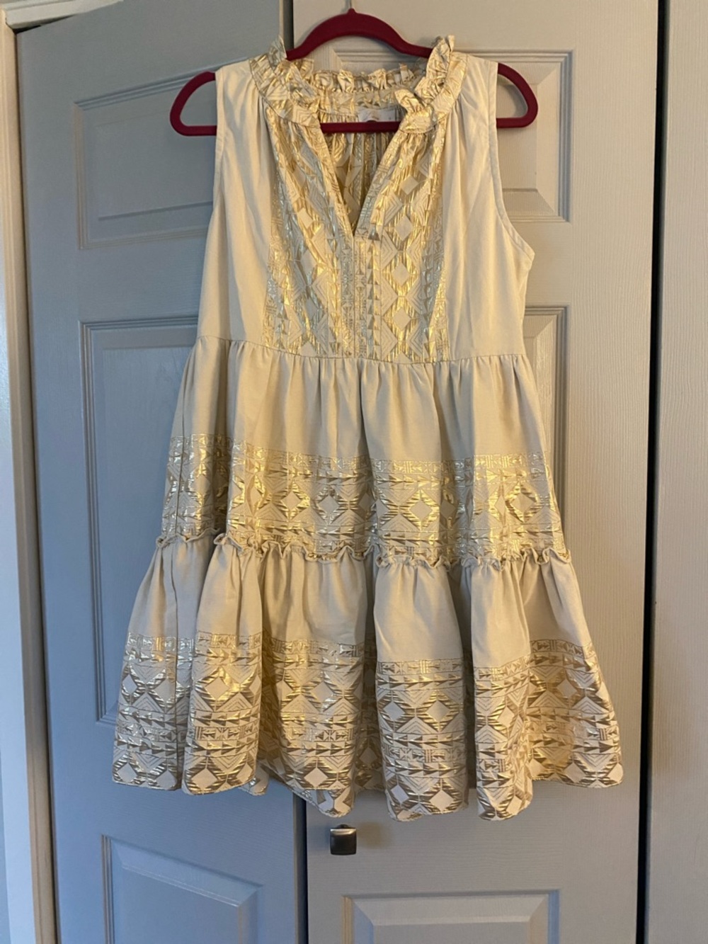 Lace Sleeveless Cream Mini Dress with Gold Embroidery size M
